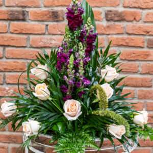 Centro con Antirino Granate y Rosas Salmón 30 euros