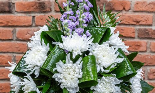 Centro de Crisantemo Blanco y Alelí 30 euros