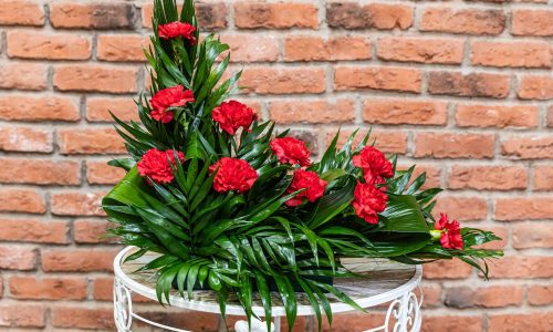 Centro en L de Claveles Rojos 20 euros